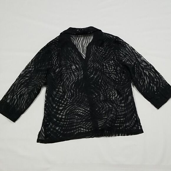 Bamboo Traders Blouse Womens Size Large Button Up Top 3/4 Sleeve Zebra Print - Picture 5 of 10